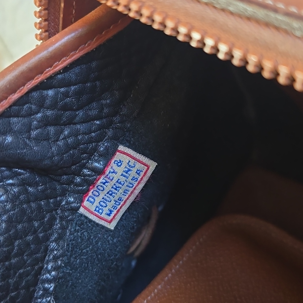 Dooney & Bourke Handbag - Picture 9 of 10